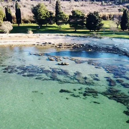 Spacious With Parking * Umag