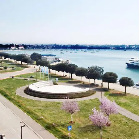 Spacious With Parking Lägenhet *