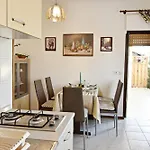 Spacious With Parking Appartement Umag