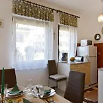 Spacious With Parking Appartement *