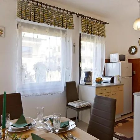 Spacious With Parking Appartamento *