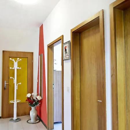 Spacious With Parking Апартаменты